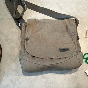 NWOT Keen Emerson Crossbody Cotton Canvas Casual Crossbody Purse  Bag